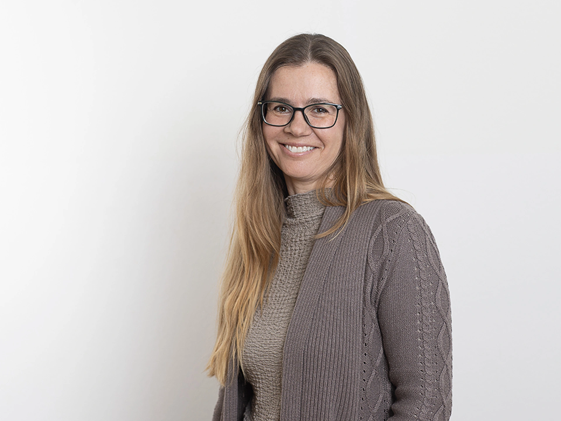 Debora Tschudi Abbildung/Fotografie: Holbeinpraxis, Basel, 2025 - Debora Tschudi